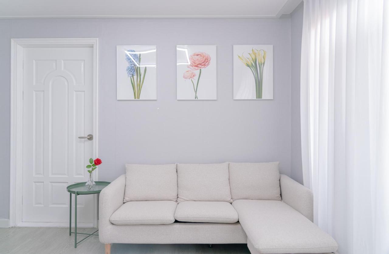 Seoul Station 4Min, Perfect For Family Hotel Bagian luar foto